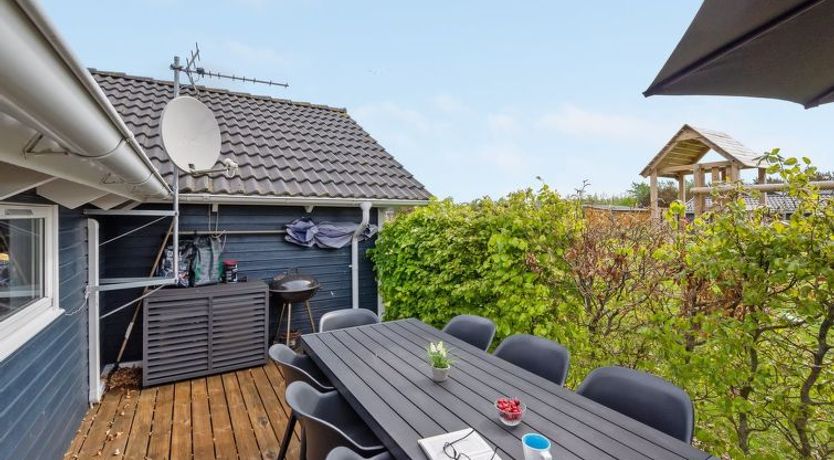 Photo of "Binna" - 1.2km to the fjord