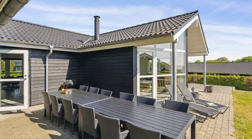 Photo of "Tenaya" - 200m from the sea