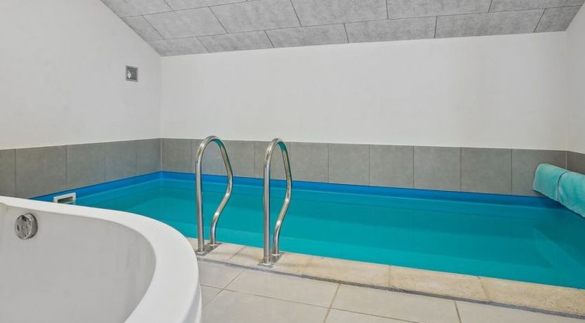 Photo of "Tenaya" - 200m from the sea