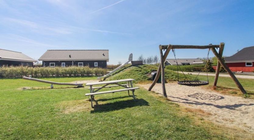 Photo of "Chermeine" - 1.2km to the fjord