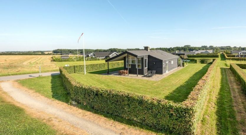 Photo of "Myrte" - 500m from the sea