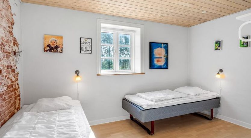 Photo of "Merrit" - 4.6km to the fjord