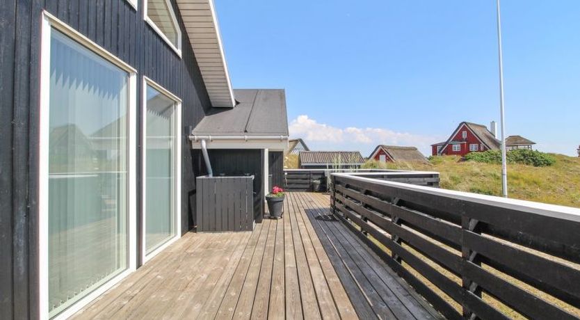 Photo of "Aska" - 400m from the sea