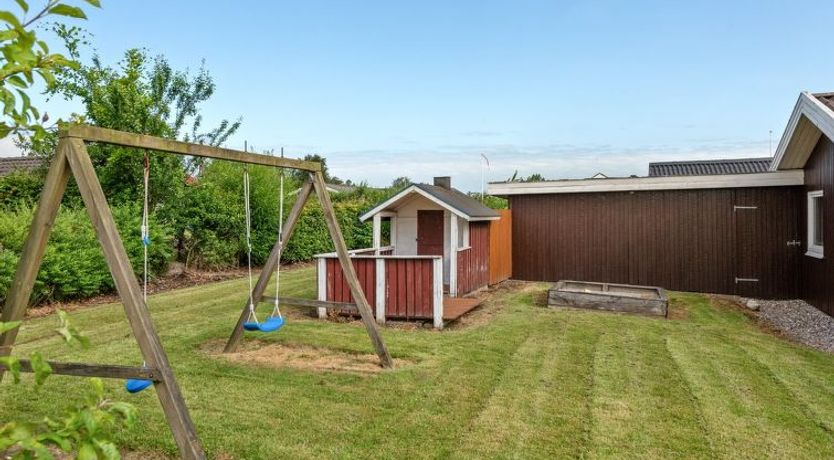 Photo of "Ellyn" - 500m from the sea