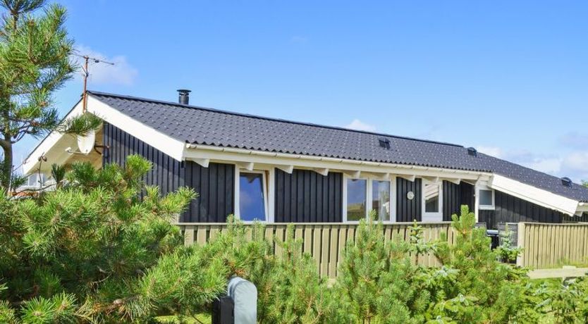 Photo of "Gerlis" - 75m from the sea