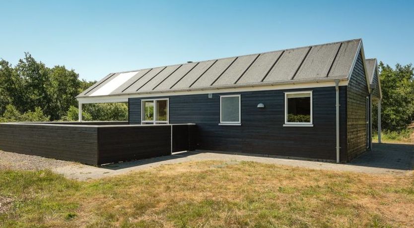 Photo of "Erich" - 1.8km from the sea