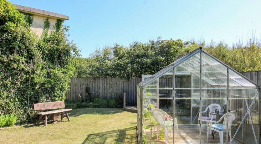 Photo of "Eluisa" - 300m from the sea