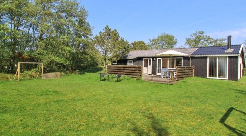 Photo of "Nielsine" - 1.5km from the sea