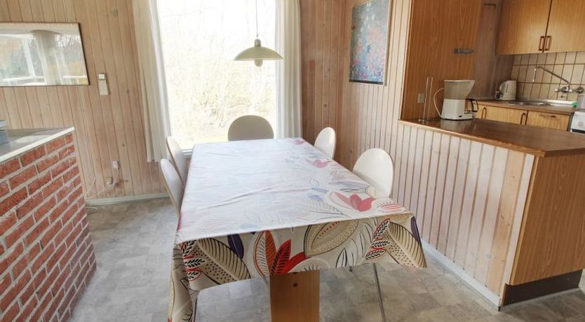 Photo of "Svanhild" - 1.2km from the sea