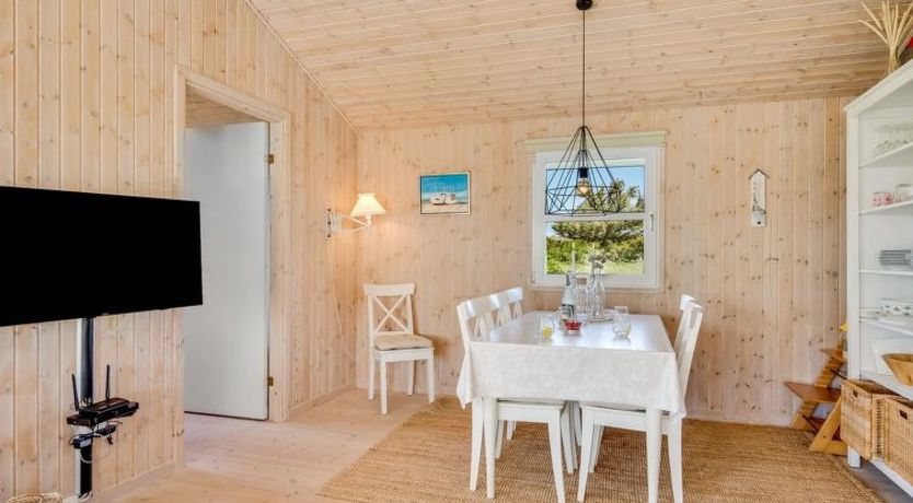 Photo of "Abel" - 350m from the sea