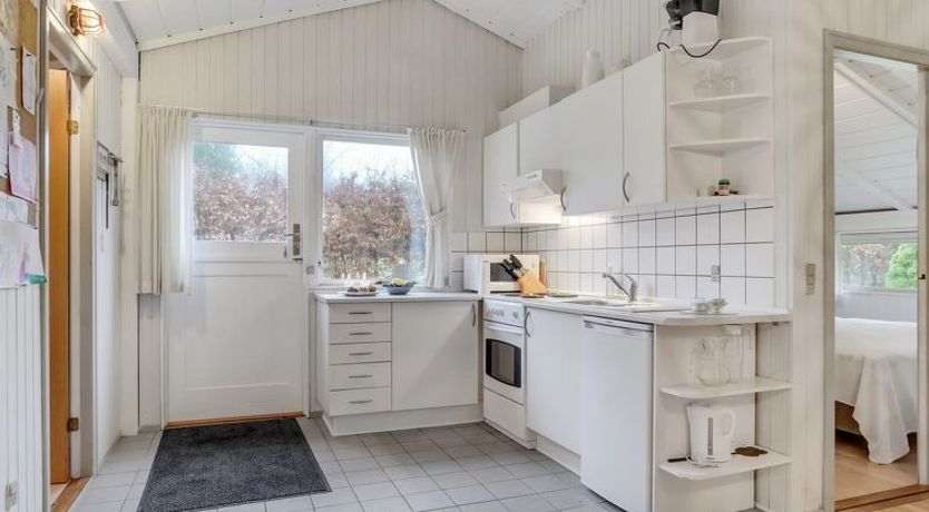 Photo of "Hardy" - 30km from the sea