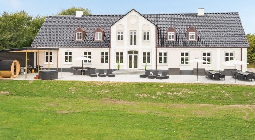 Photo of "Niki" - 15km from the sea