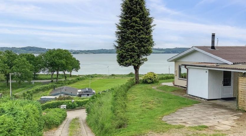 Photo of "Launo" - 150m to the fjord