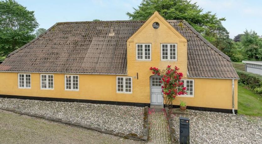 Photo of "Ilsa" - 9.8km from the sea