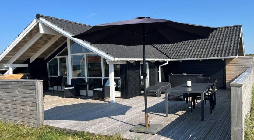 Photo of "Thyrger" - 550m from the sea