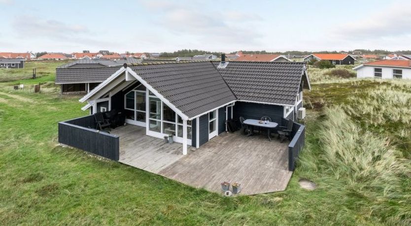 Photo of "Thyrger" - 550m from the sea