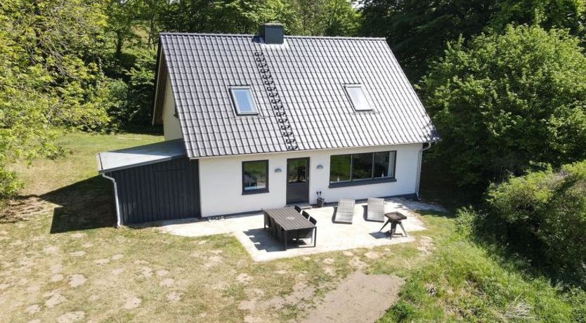 Photo of "Rosa" - 300m from the sea