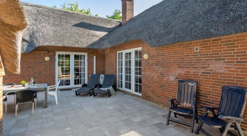 Photo of "Thana" - 1.4km from the sea