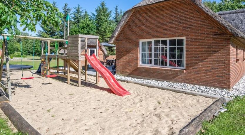 Photo of "Thana" - 1.4km from the sea