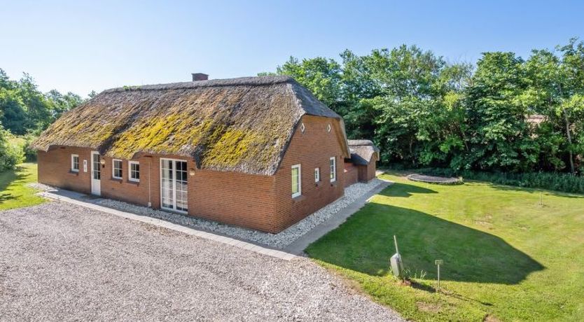 Photo of "Thana" - 1.4km from the sea