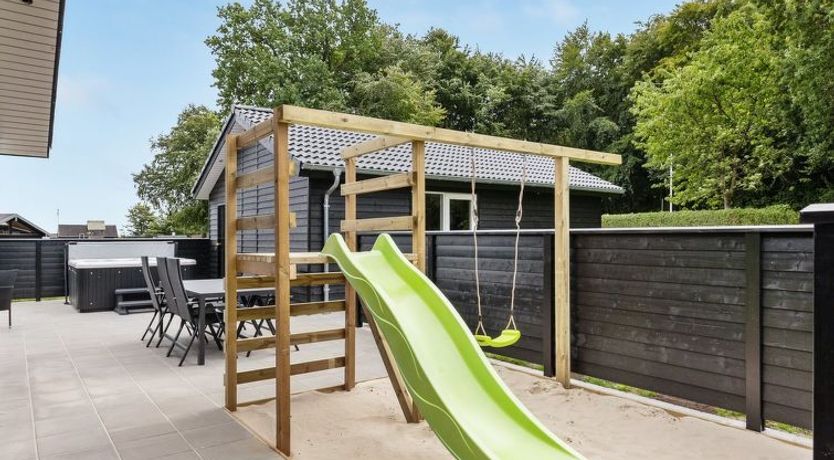 Photo of "Helina" - 180m from the sea