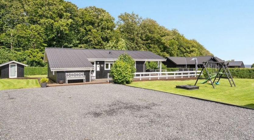 Photo of "Darja" - 300m from the sea