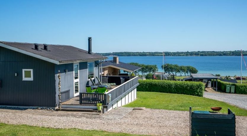 Photo of "Jenvold" - 300m to the fjord