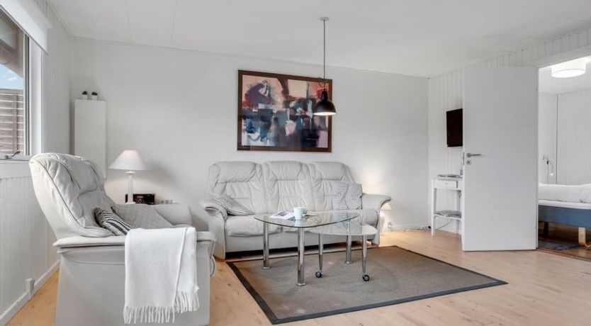 Photo of "Esther" - 700m from the sea