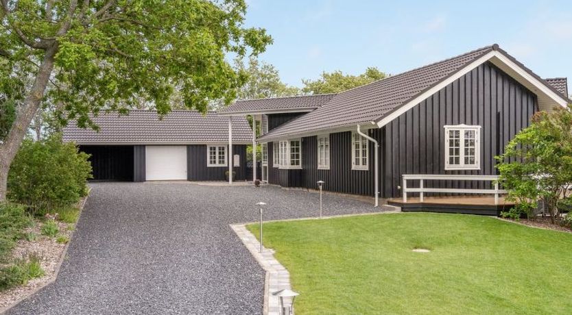 Photo of "Regnwald" - 400m to the fjord