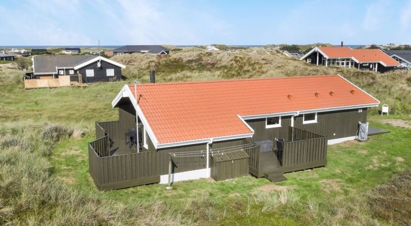 Photo of "Suometar" - 400m from the sea