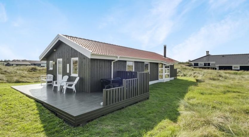 Photo of "Suometar" - 400m from the sea