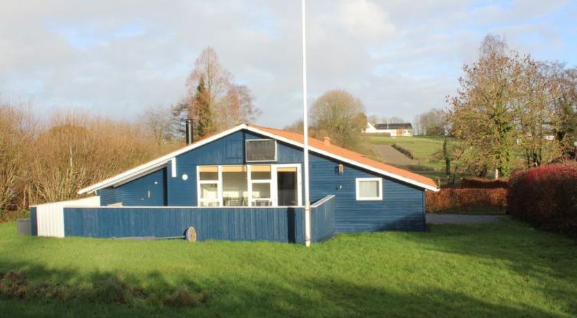 Photo of "Susette" - 400m from the sea