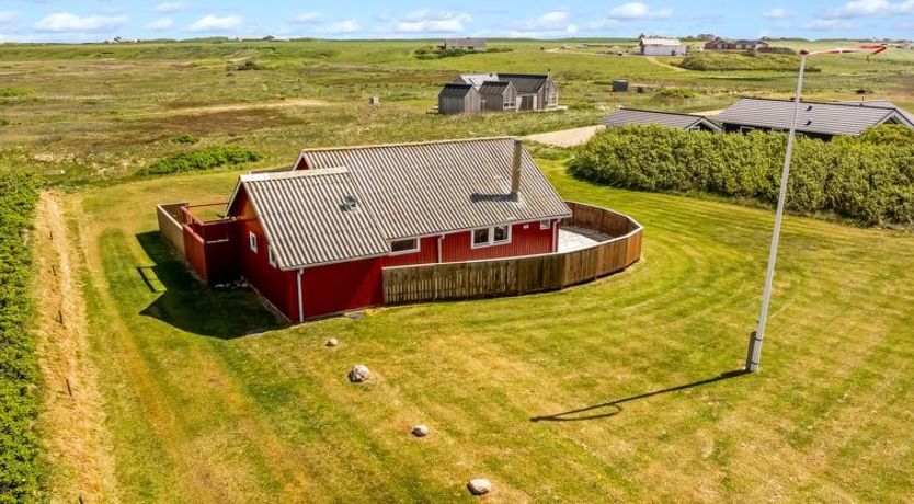 Photo of "Beatrice" - 150m from the sea