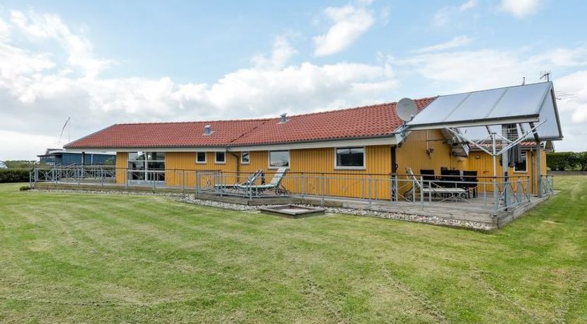 Photo of "Hjalmar" - 400m from the sea