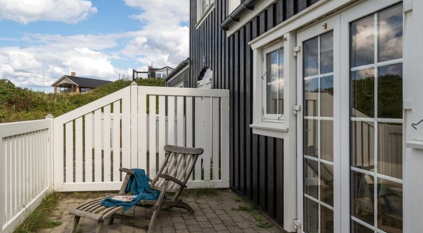 Photo of "Jannike" - 100m from the sea