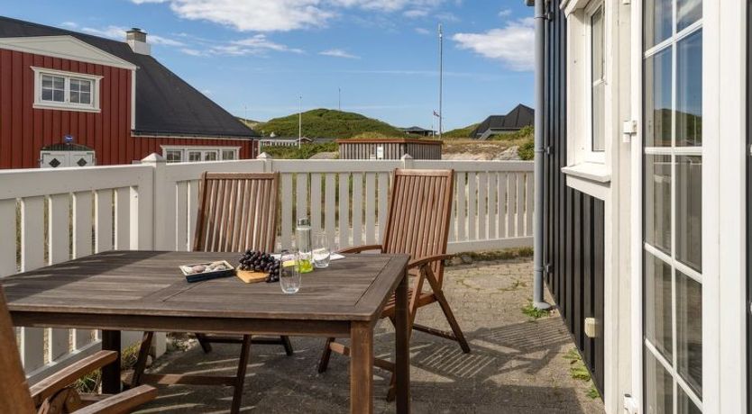 Photo of "Jannike" - 100m from the sea