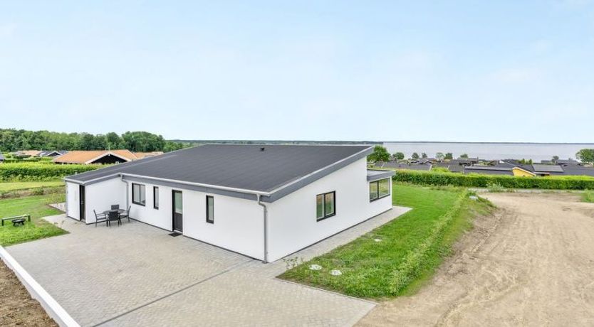 Photo of "Constantin" - 500m from the sea