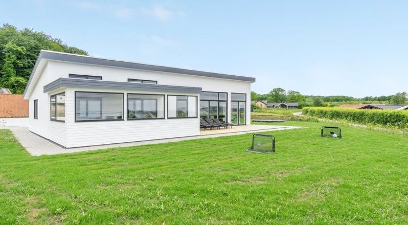 Photo of "Constantin" - 500m from the sea