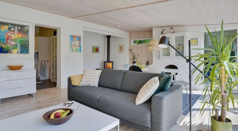 Photo of "Edin" - 400m from the sea