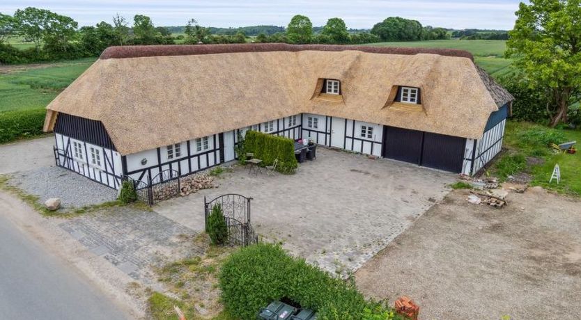 Photo of "Thessa" - 900m from the sea