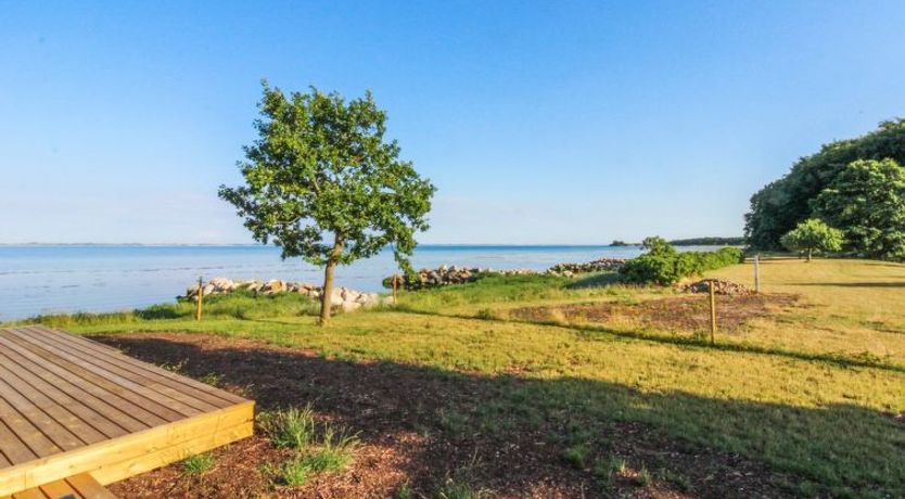 Photo of "Sasser" - 10m from the sea