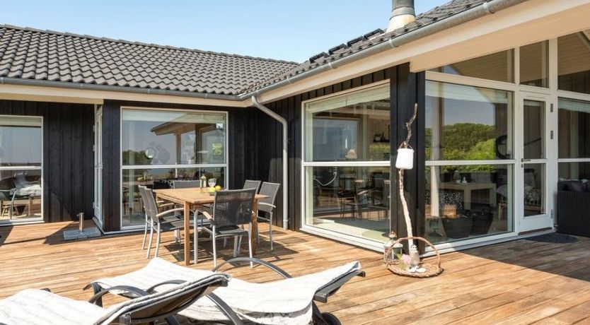 Photo of "Fridtjof" - 100m from the sea