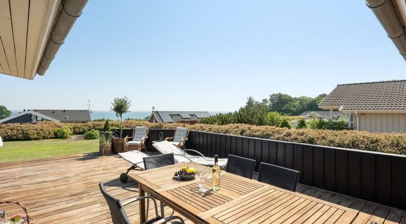 Photo of "Fridtjof" - 100m from the sea