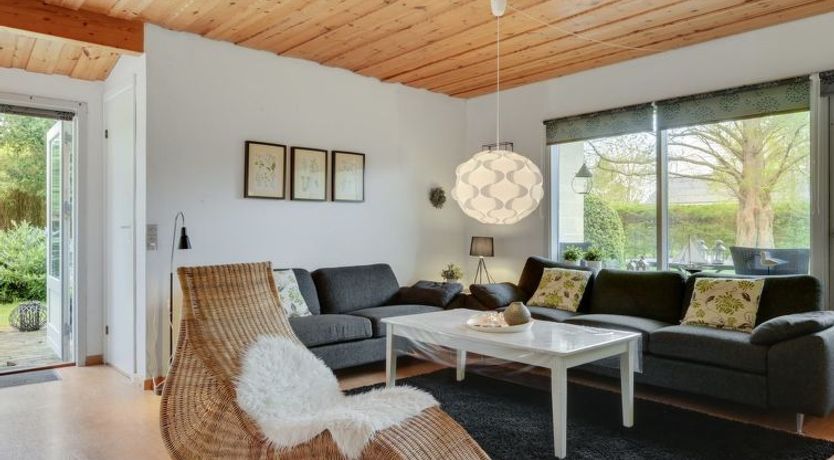 Photo of "Arnulf" - 400m from the sea