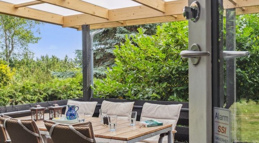 Photo of "Margit" - 10m from the sea