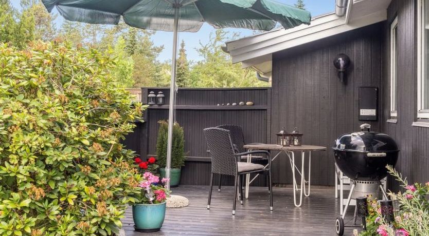 Photo of "Margit" - 10m from the sea