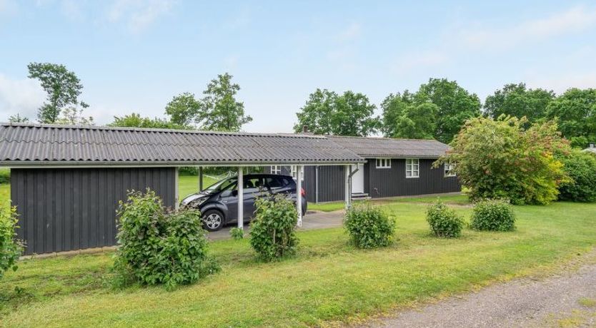 Photo of "Jaike" - 350m from the sea