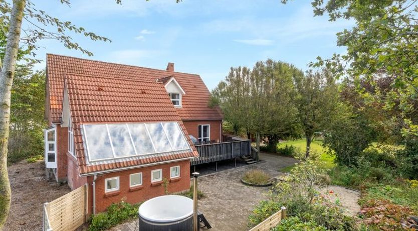 Photo of "Auguste" - 1.5km to the fjord