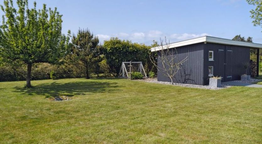 Photo of "Nilsa" - 400m from the sea