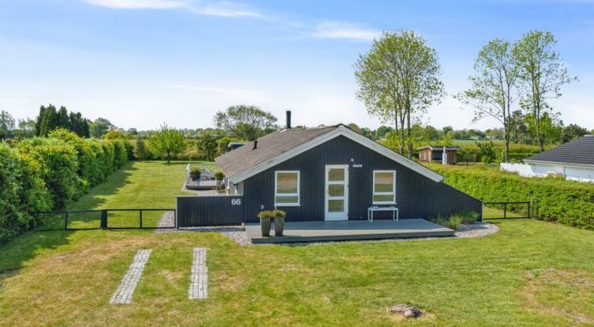 Photo of "Nilsa" - 400m from the sea